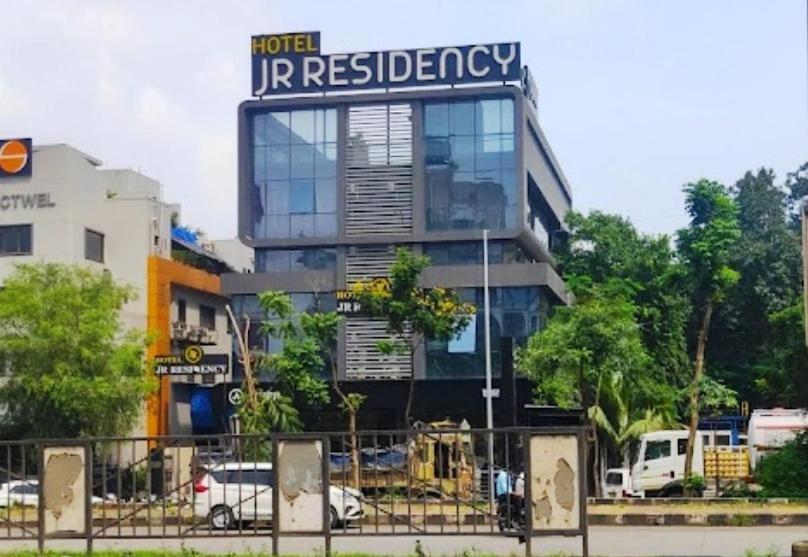 Готель J R Residency Наві-Мумбаї Екстер'єр фото